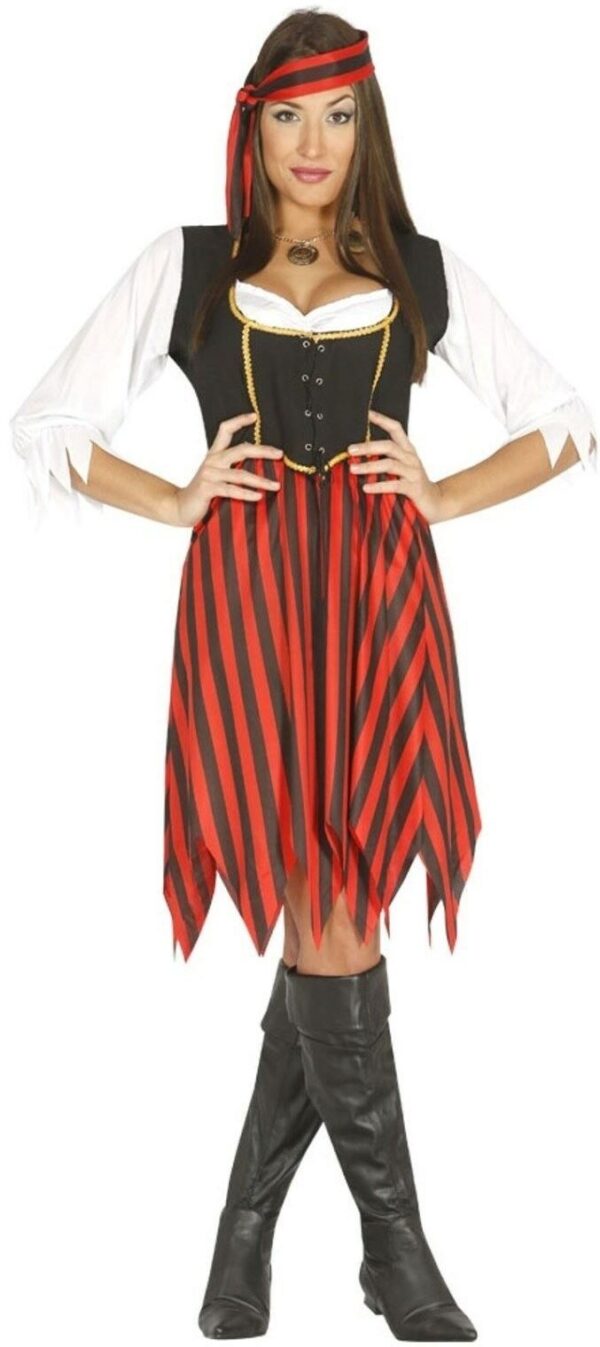 sexy pirate ladie