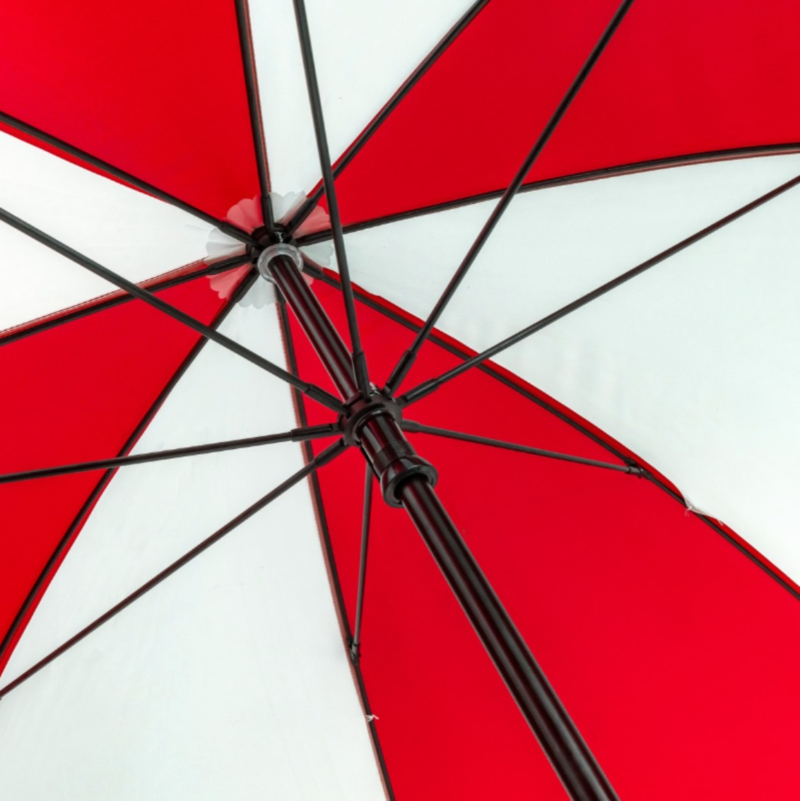 red golf umbrella mechanism